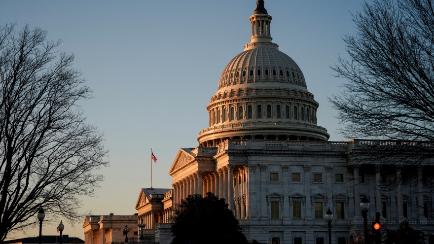 Thượng viện Mỹ thông qua dự luật quốc phòng trị giá 886 tỷ USD